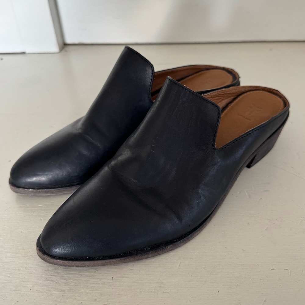 Frye black leather Ray‎ mule size 6.5